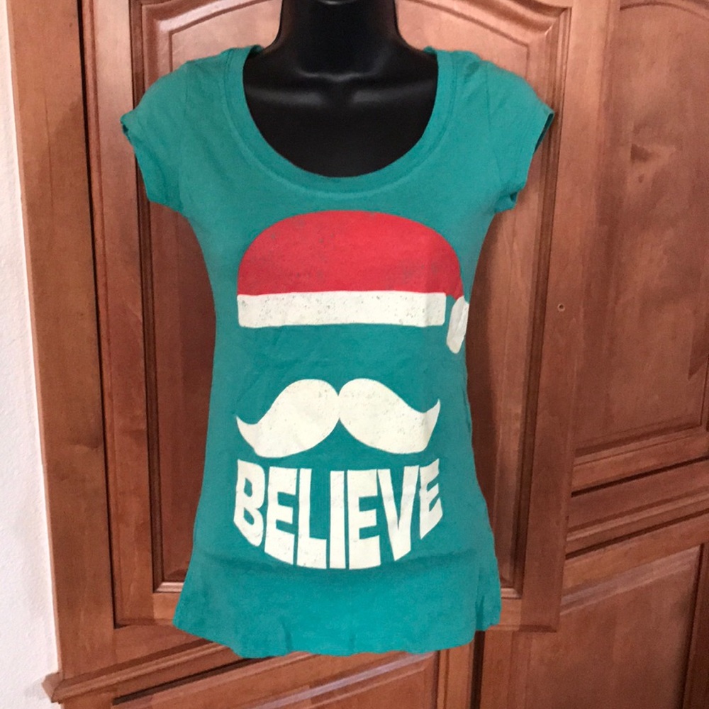 “Believe” Santa Graphic T-Shirt